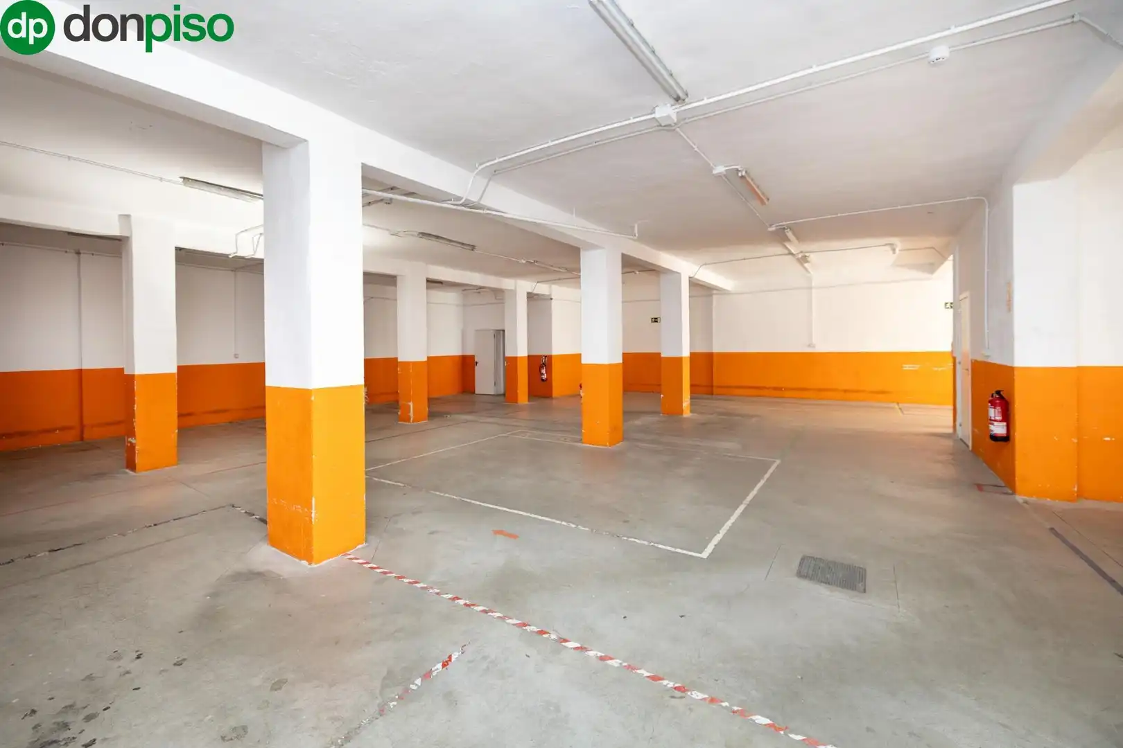 Local comercial en venta en Calle Calle Abderrahmán 11, imagen 9