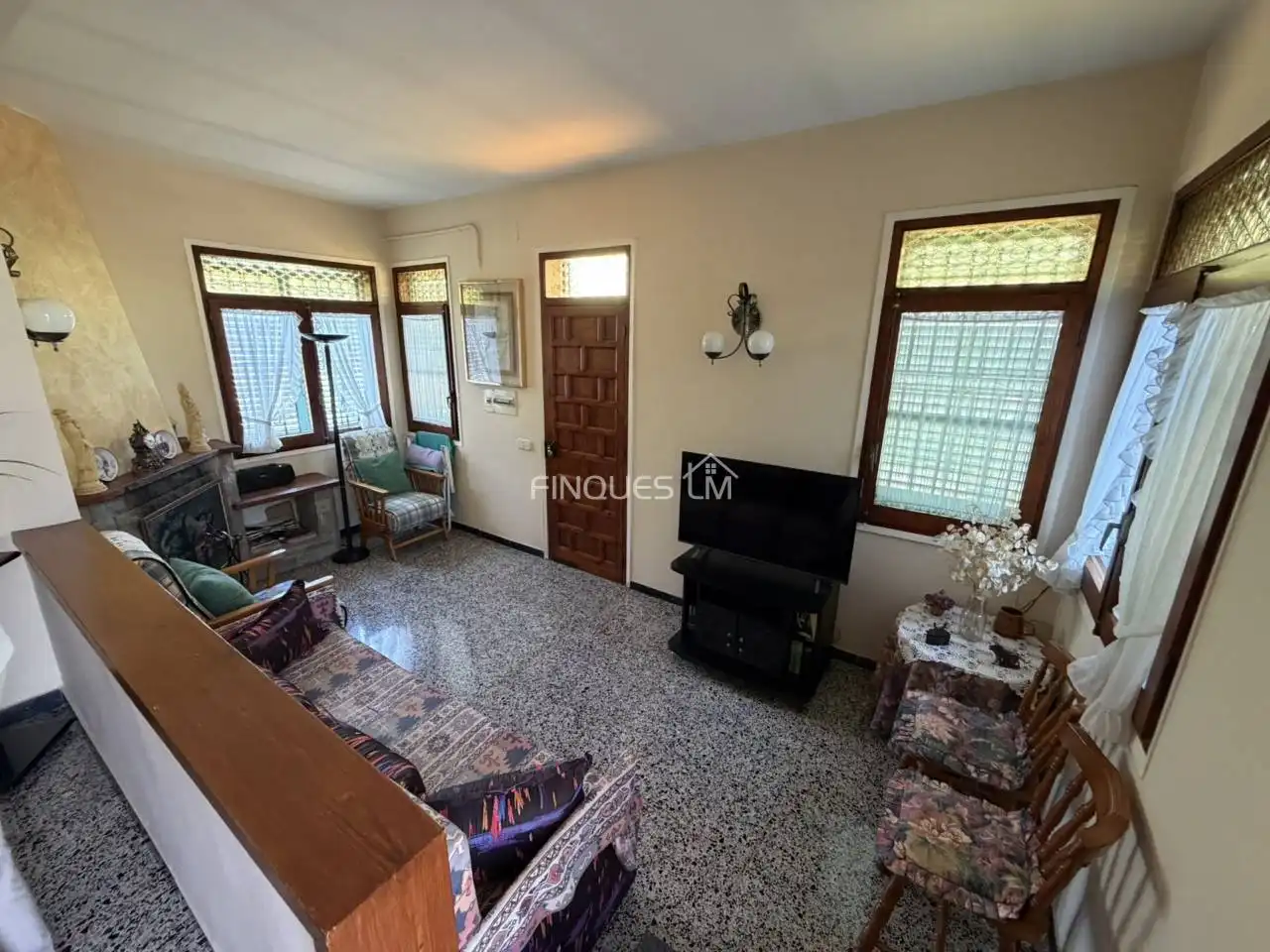 Sala d'estar de Casa o xalet en venda en Tordera amb Jardí privat, Terrassa i Piscina comunitària