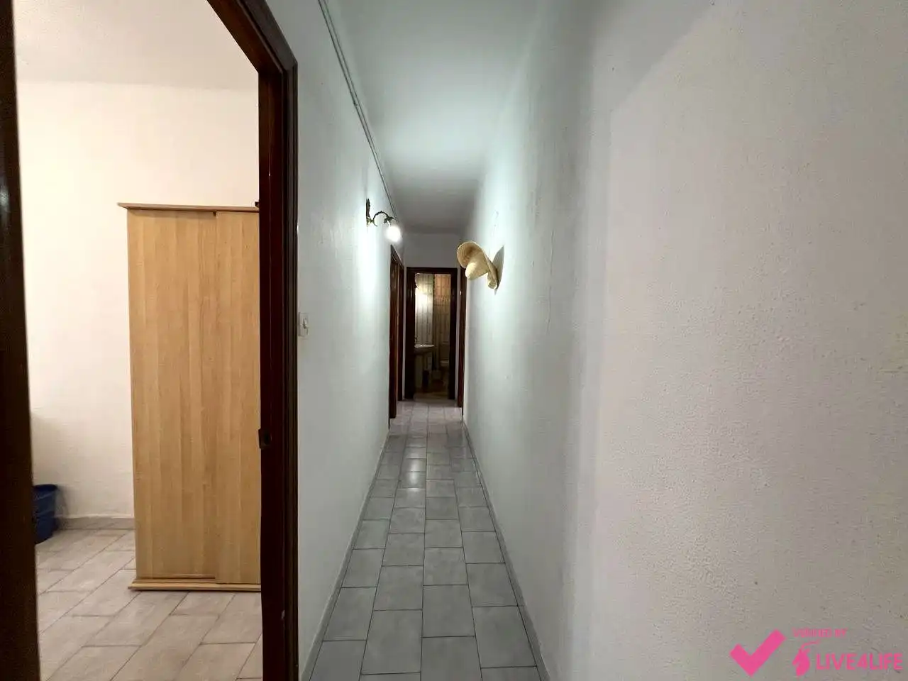 Flat for share in Sevilla  with Air Conditioner, Heating and Furnished