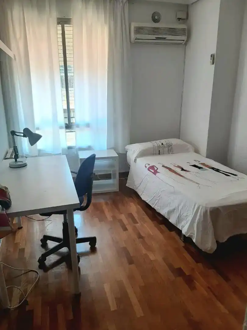 Bedroom of Flat for rent in Murcia  with Air Conditioner, Private garden and Parquet flooring