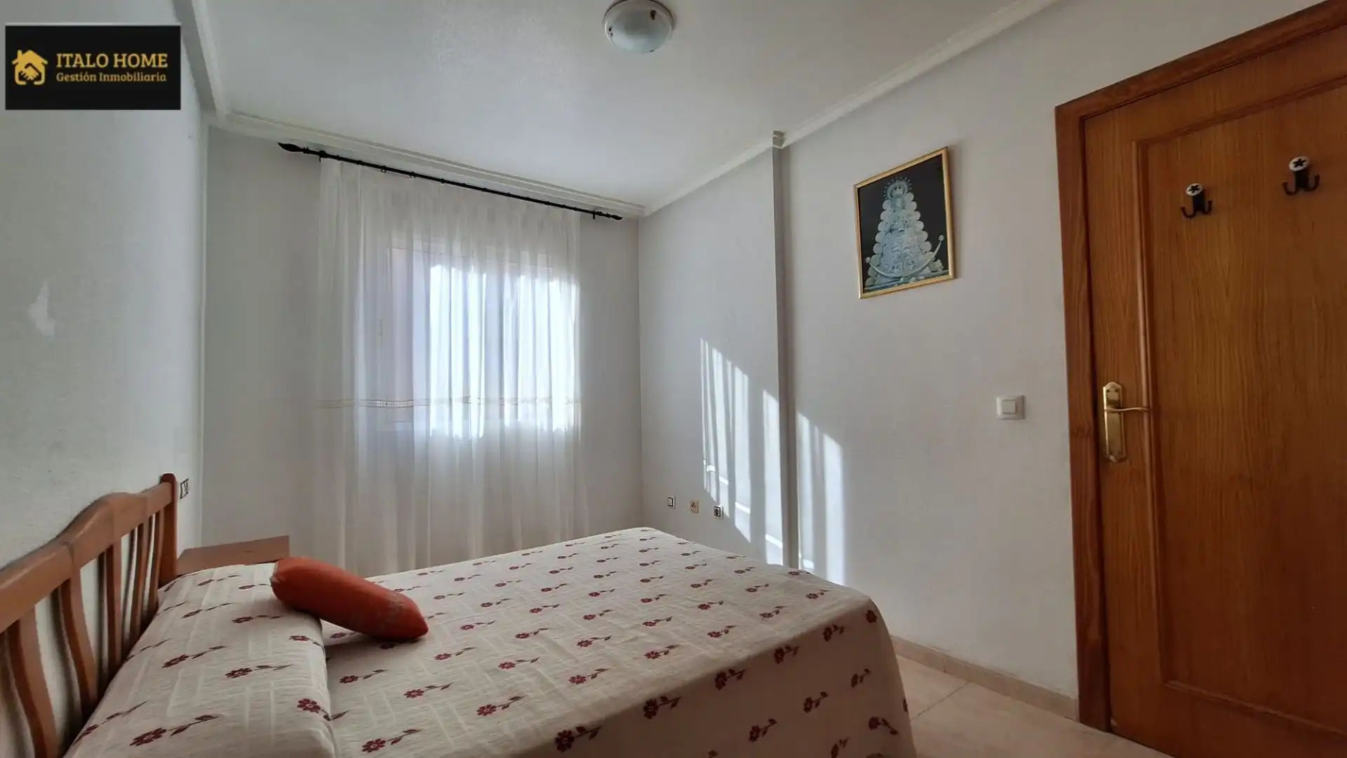 Habitación de Piso en venta en Torrevieja con Piscina comunitaria