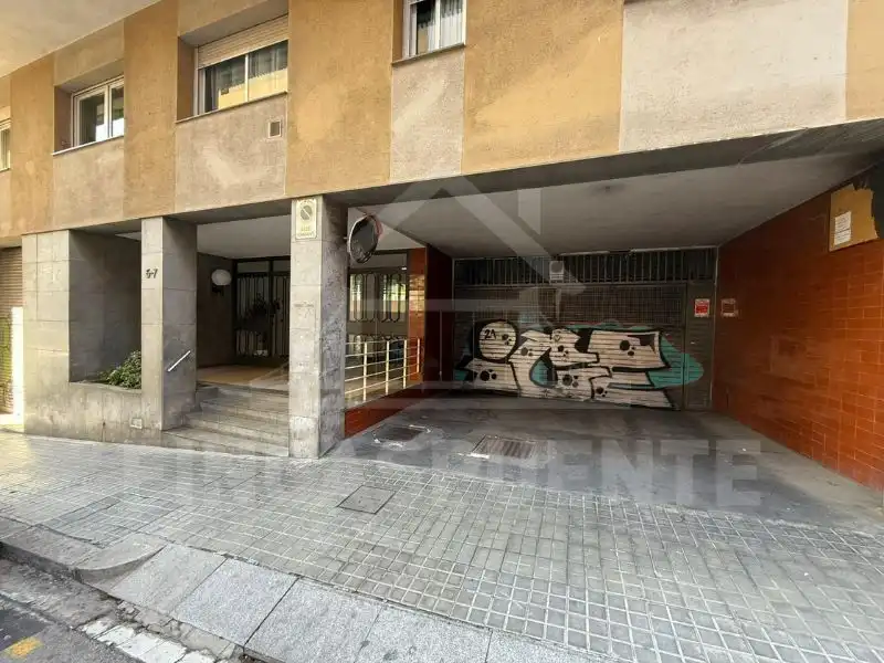 Vista exterior de Garaje en venta en Barcelona