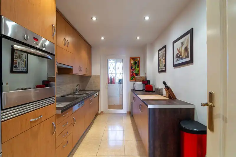 Apartament amb piscina en venda a Nueva Andalucía, imagen 3