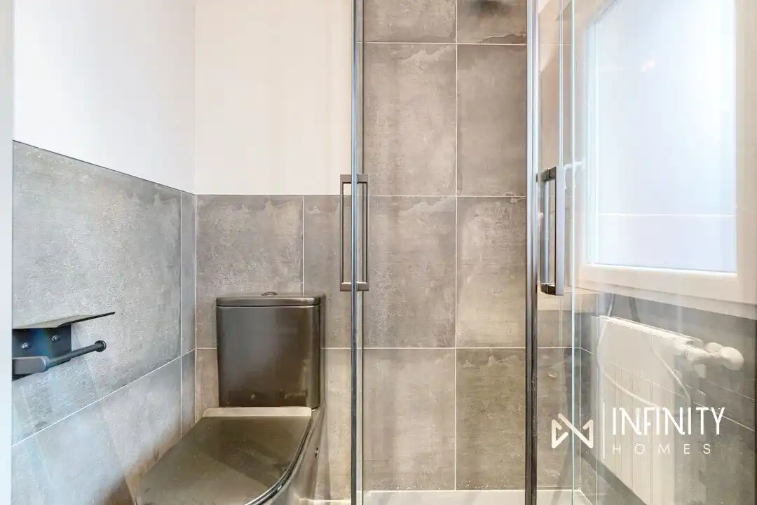 Bathroom of Flat for rent in Uribarri
