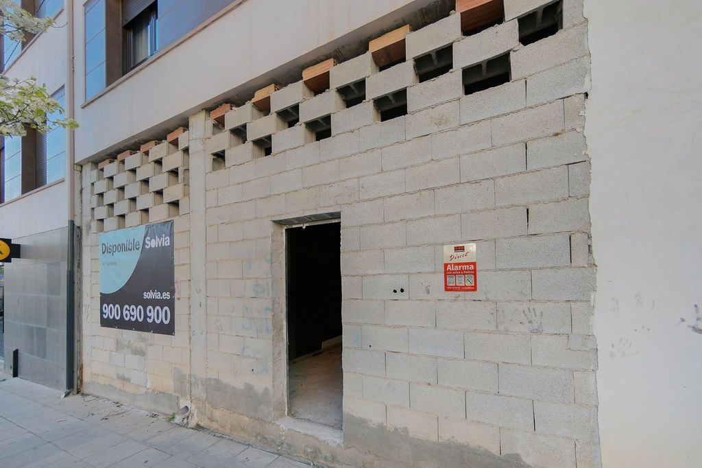 Local de lloguer a C/ Don Enrique Enríquez, Baza