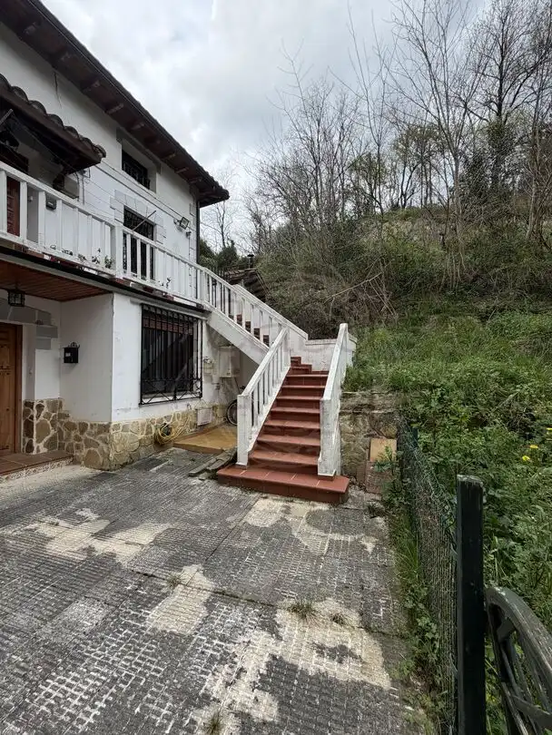 Vista exterior de Piso en venta en Güeñes