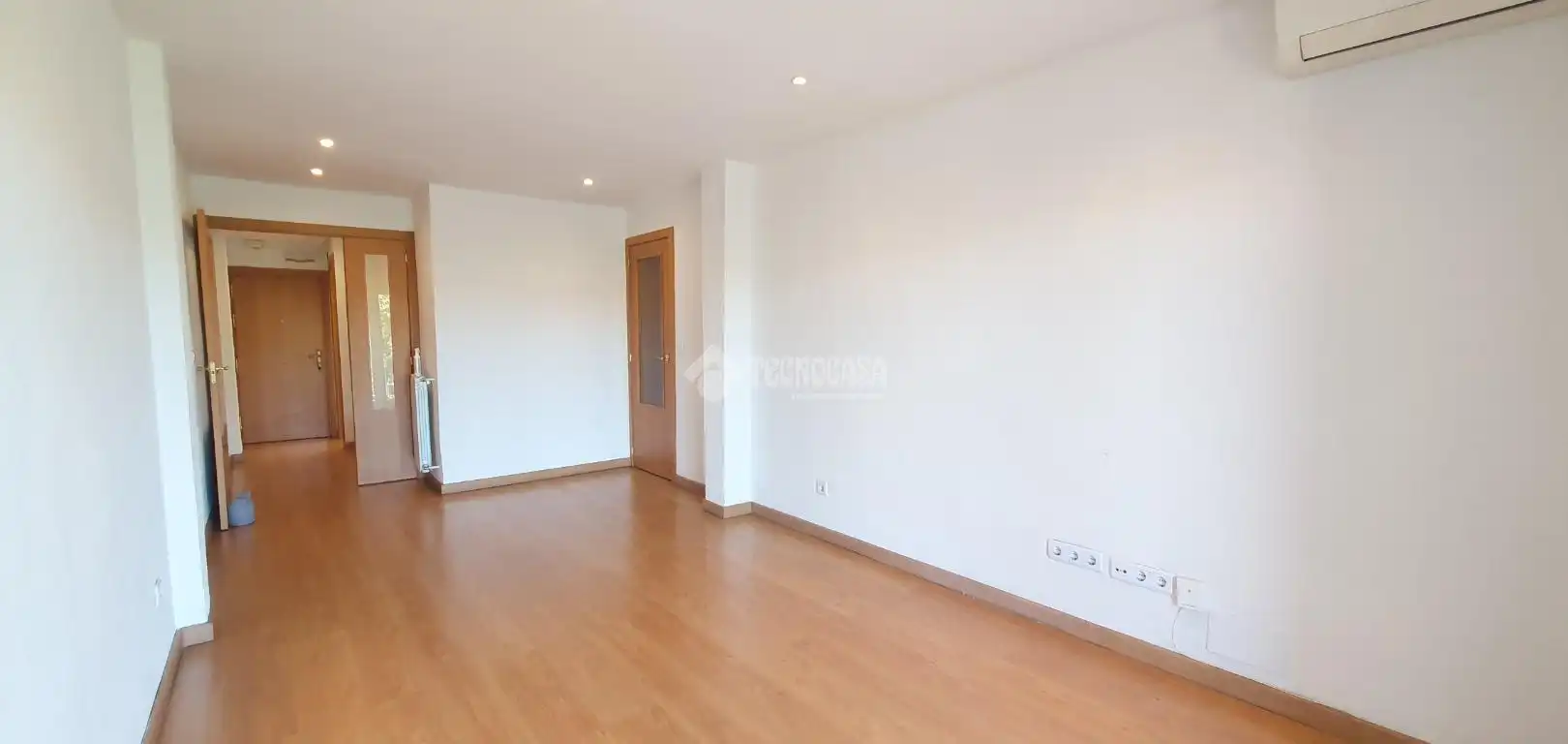 Wohnzimmer von Wohnung zum Verkauf in Madrid mit Klimaanlage, Heizung und Terrasse
