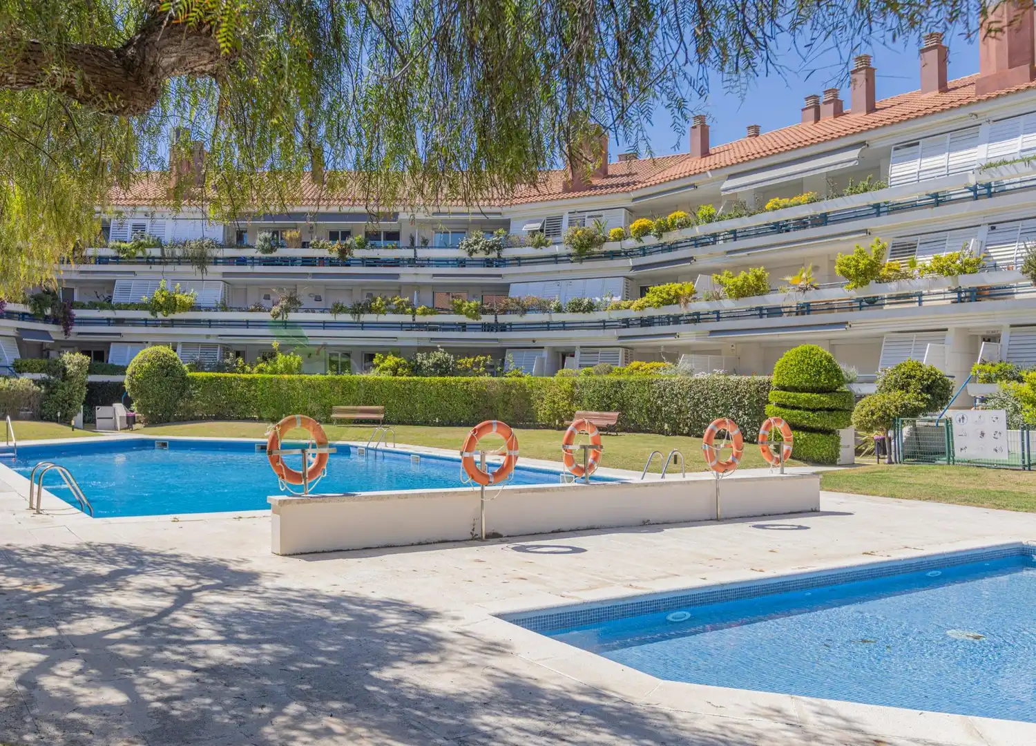 Swimming pool of Attic for sale in Sitges  with Air Conditioner, Heating and Terrace