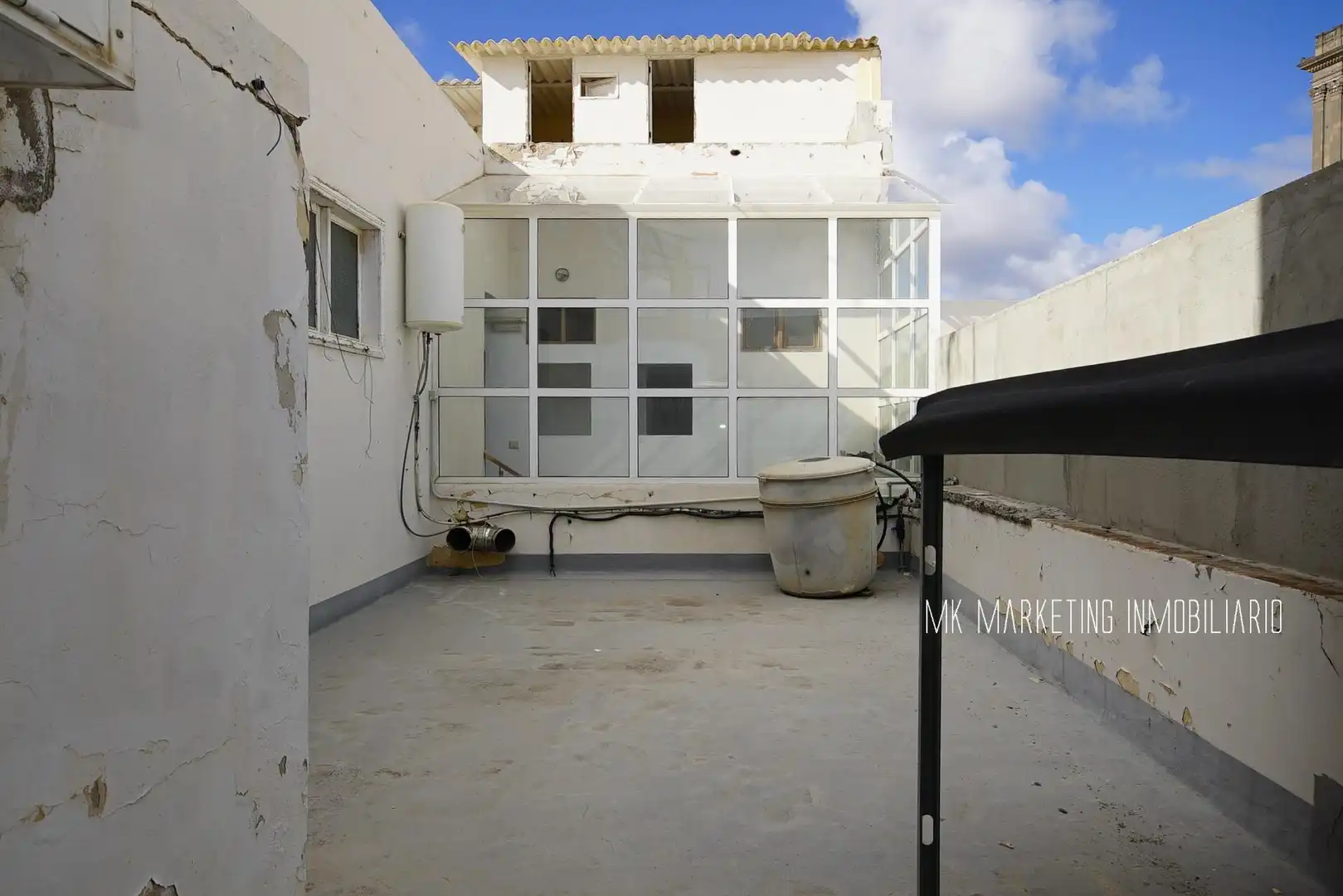 Vista exterior de Casa o xalet en venda en Las Palmas de Gran Canaria amb Terrassa i Balcó
