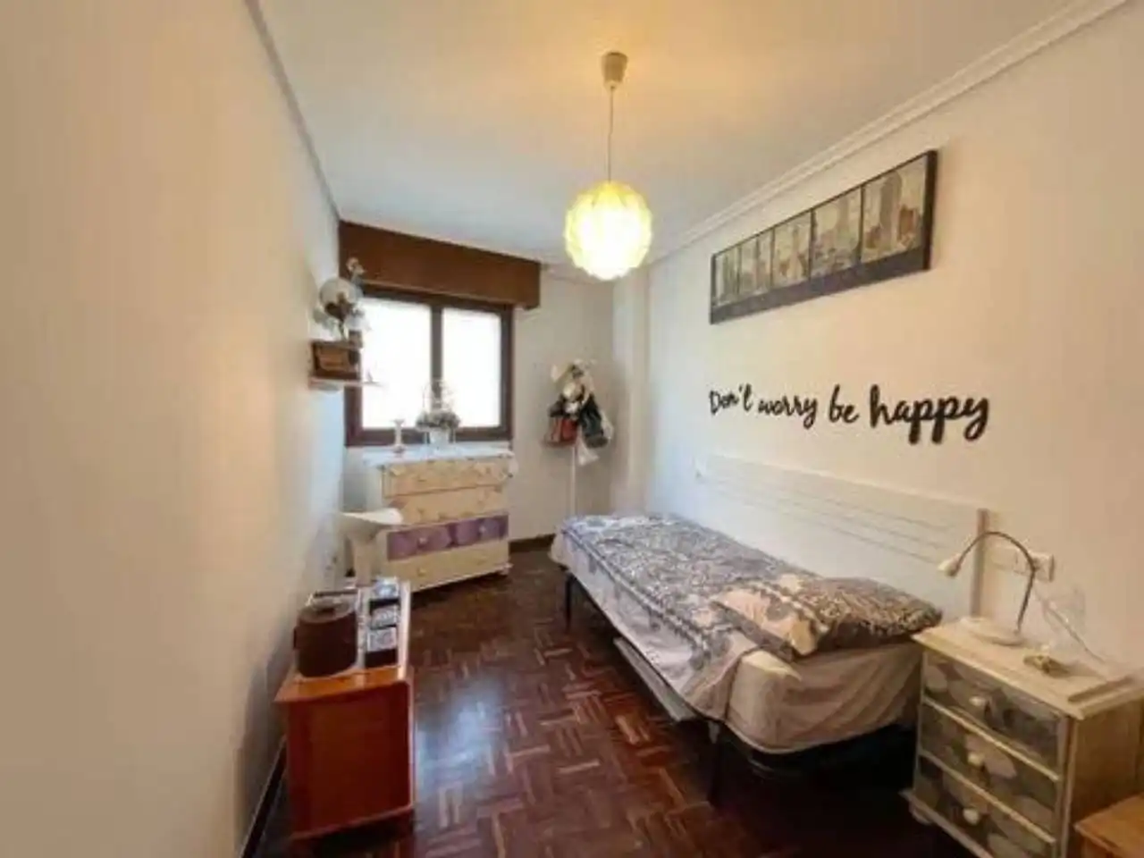 Schlafzimmer von Wohnung zum Verkauf in Erandio