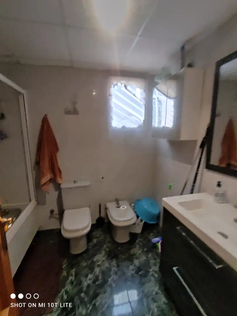 Baño de Piso en venta en Elche / Elx con Amueblado, Horno y Lavadora