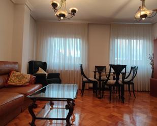 Living room of Flat to rent in  Logroño  with Heating, Parquet flooring and Furnished