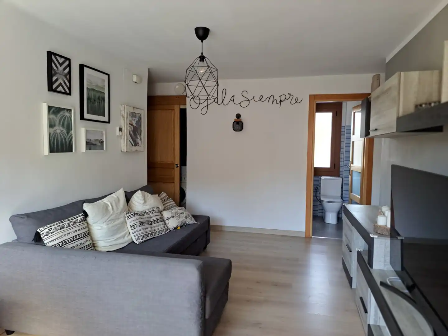 Sala d'estar de Casa o xalet en venda en Fontanals de Cerdanya amb Calefacció, Terrassa i Moblat