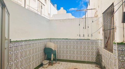 Foto 2 de Casa adosada en venta en Calle Sagasta, Centro, Puerto Real
