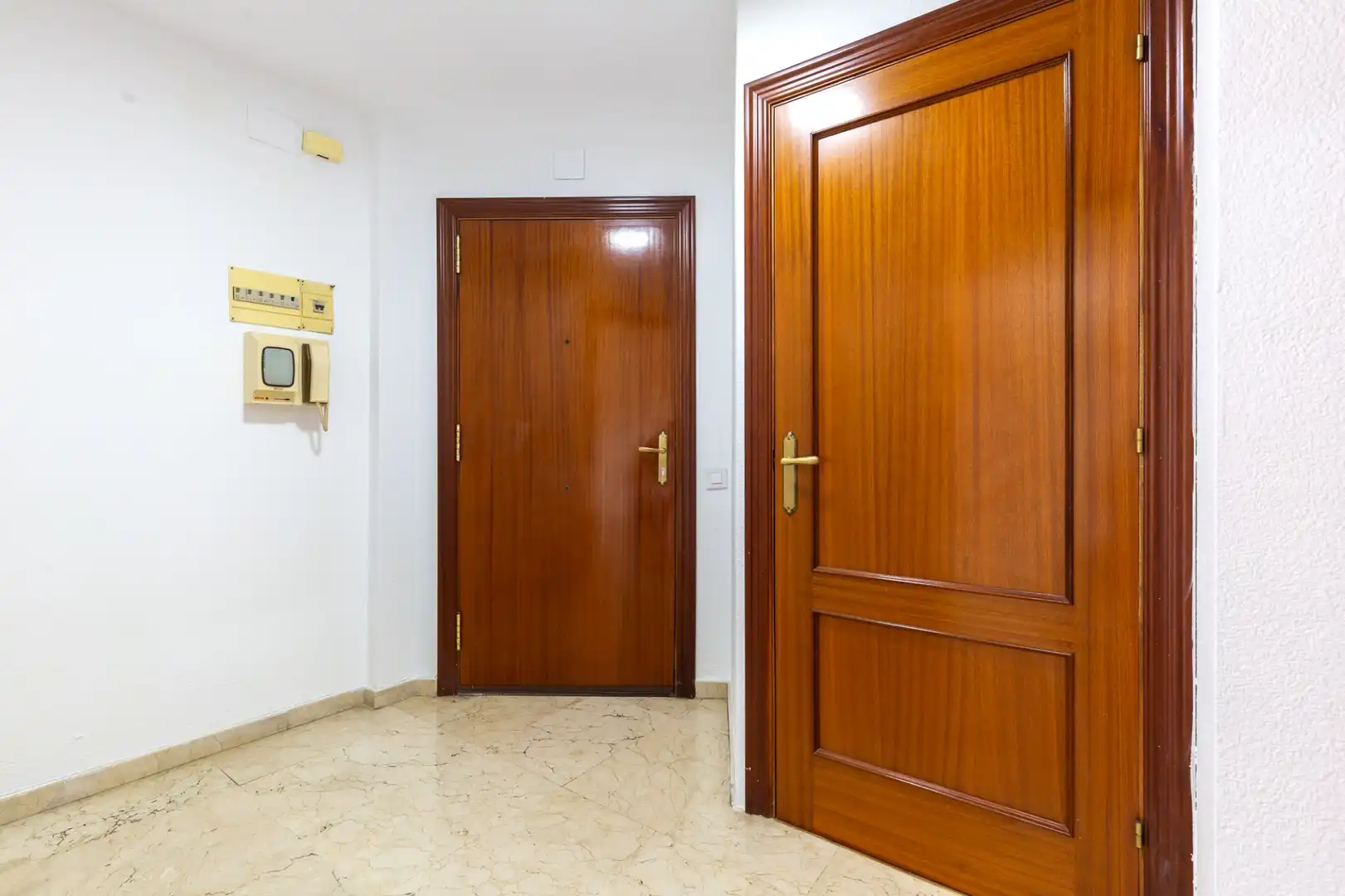 Wohnung zum Verkauf in Sant Just Desvern mit Klimaanlage, Heizung und Terrasse