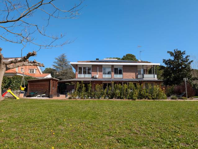 Casa-chalet en Venta en Carrer de la Font de la Riba, 21 en Can Llobateres - Can Pallars