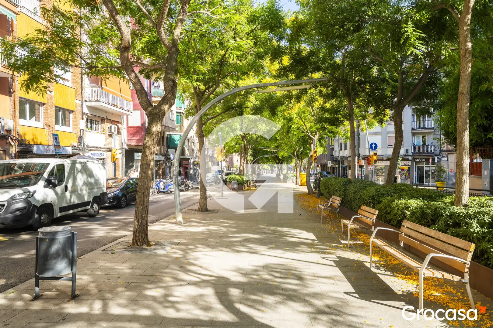 Vista exterior de Pis en venda en L'Hospitalet de Llobregat amb Aire condicionat, Calefacció i Moblat