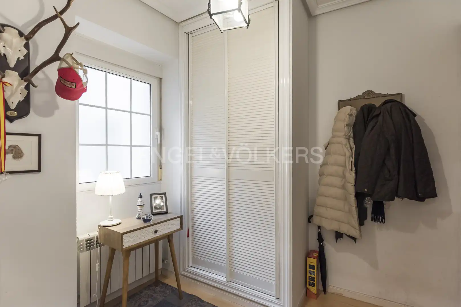 Außenansicht von Wohnung zum Verkauf in Madrid mit Klimaanlage und Heizung
