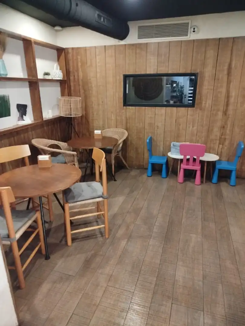 Business premises for transfer in Eixample, imagen 17
