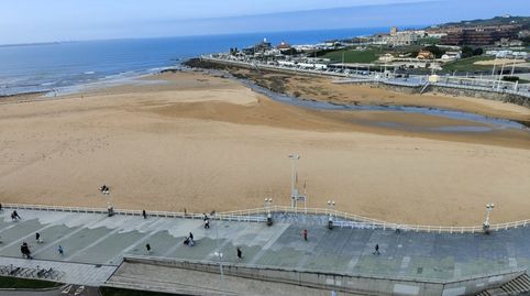 Foto 3 de Piso en venta en La Arena, Gijón