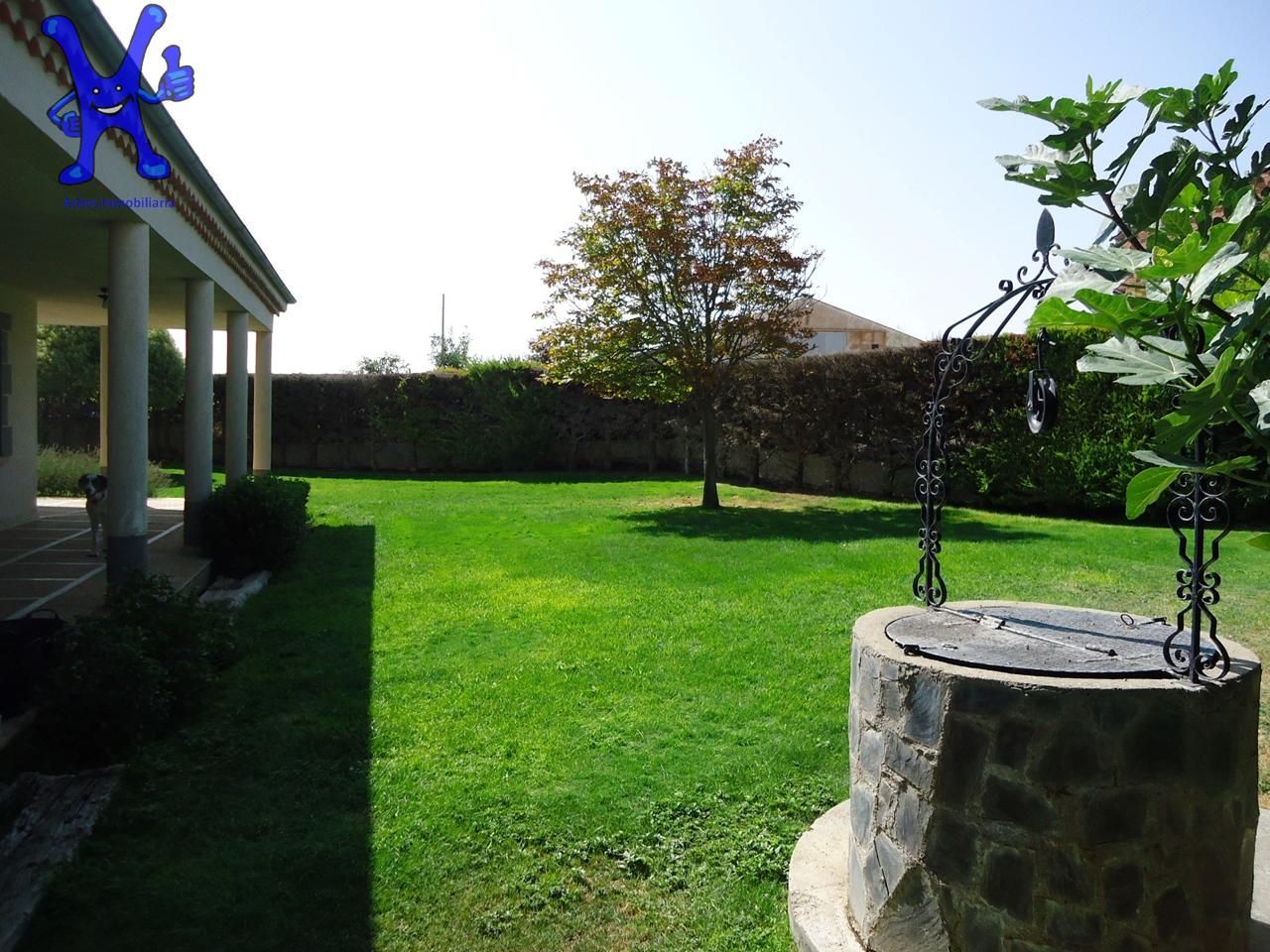 Jardí de Casa o xalet en venda en Pajares de la Laguna amb Calefacció, Jardí privat i Terrassa