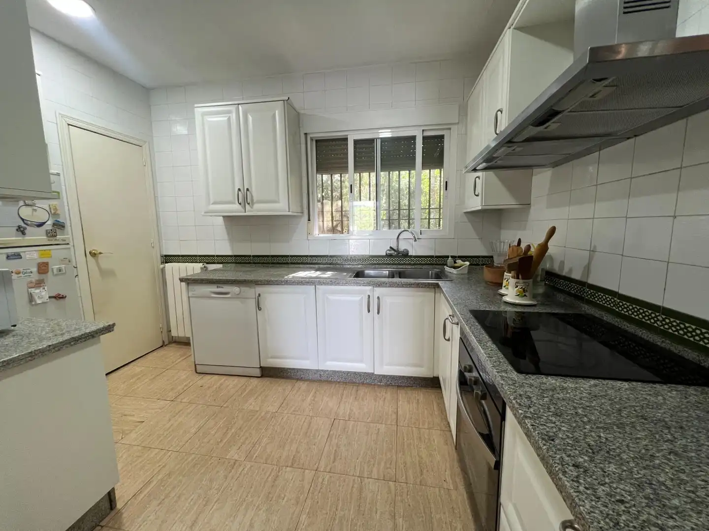 Chalet con piscina en venta en Calle Calle Puerto Artafi, imagen 15