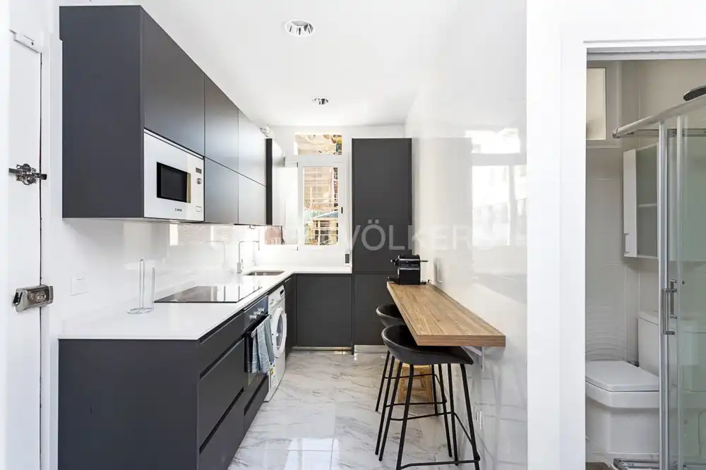 Kitchen of Flat for rent in Madrid  with Air Conditioner, Heating and Furnished