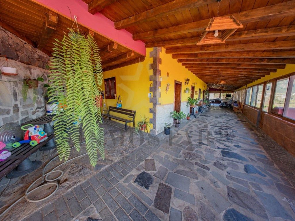 Vista exterior de Casa o xalet en venda en Los Realejos amb Jardí privat