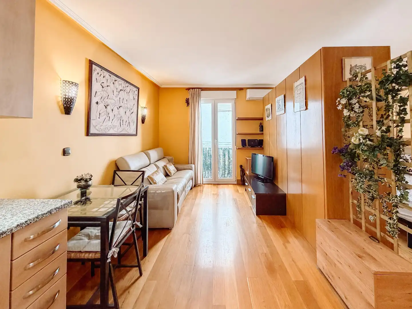 Sala d'estar de Àtic en venda en Donostia - San Sebastián  amb Aire condicionat i Balcó