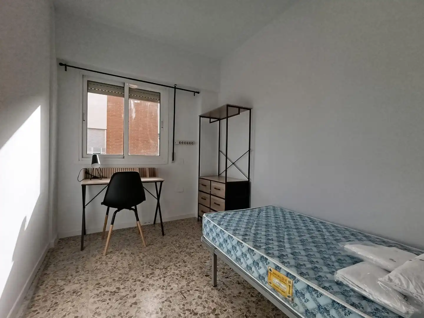 Habitación de Piso de alquiler en Murcia con Aire acondicionado y Amueblado