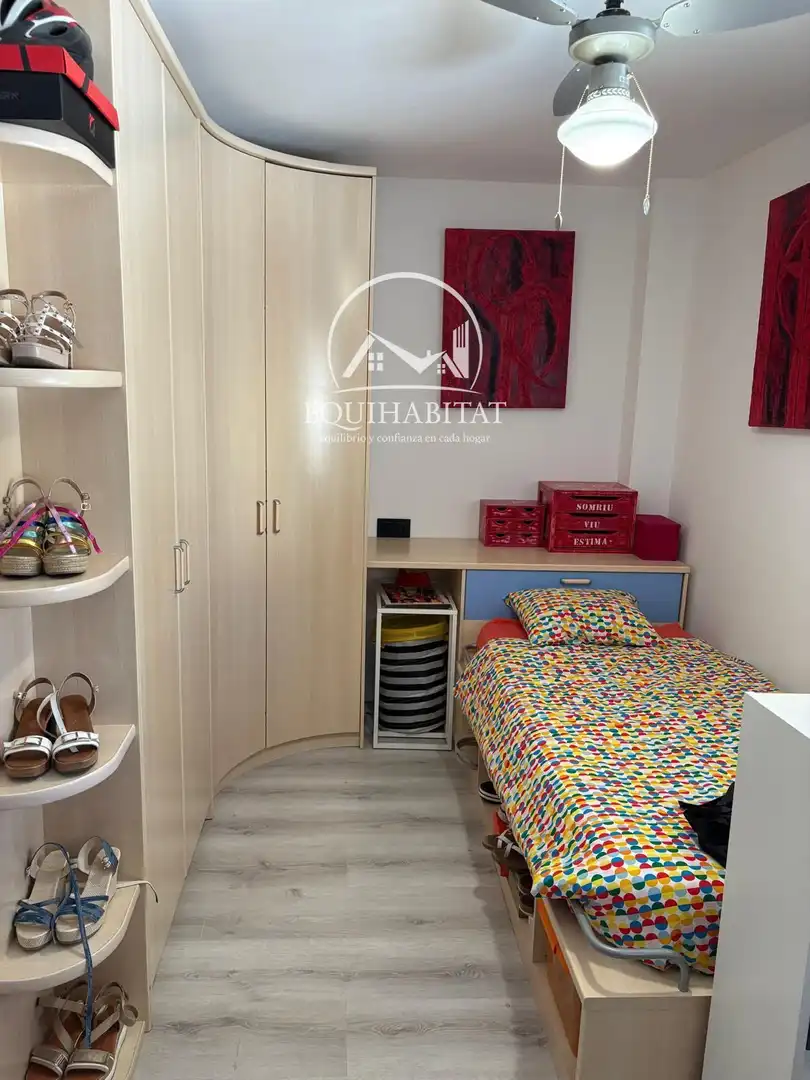 Habitación de Ático de alquiler en Lleida con Aire acondicionado, Terraza y Amueblado