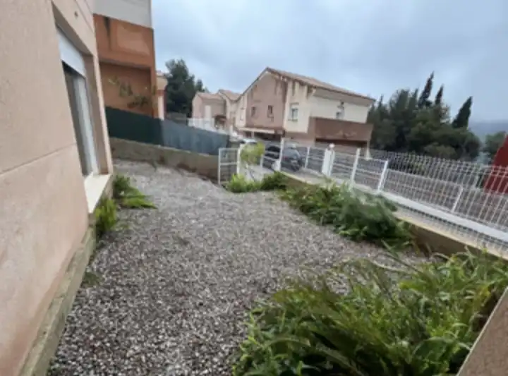 Casa adosada de alquiler en Serra con Jardín privado, Terraza y Horno