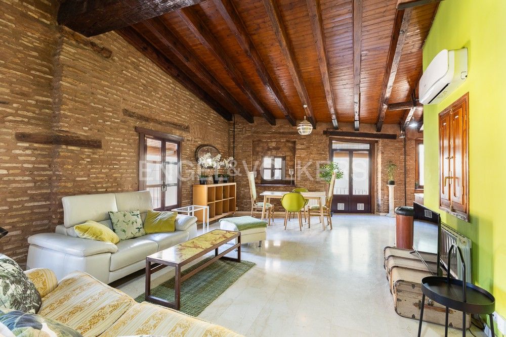 Sala de estar de Ático de alquiler en  Valencia Capital con Aire acondicionado, Calefacción y Amueblado