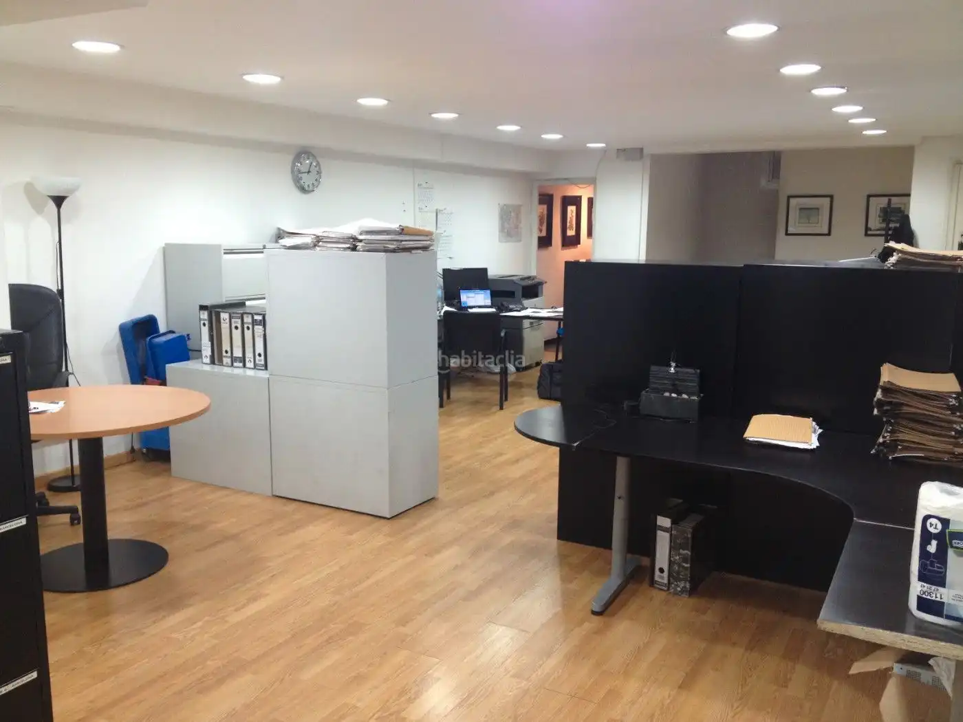 Commercial properties for sale in Barcelona  with Air Conditioner