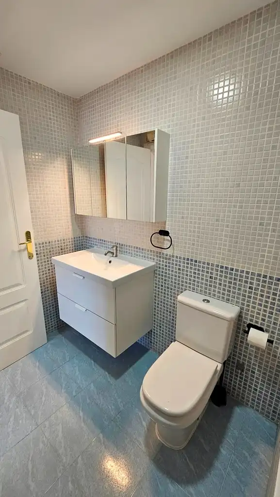 Badezimmer von Wohnung zur Miete in Molina de Segura mit Klimaanlage, Heizung und Möbliert