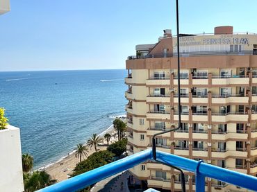 Flat with balcony to rent in Marbella Centro