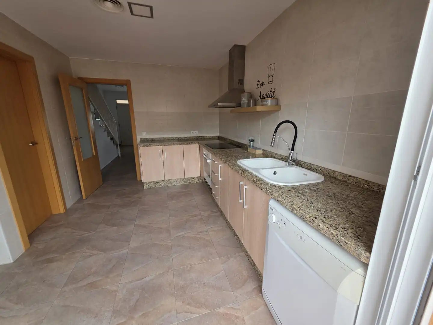 Maison mitoyenne avec terrasse à louer à Llocnou d'En Fenollet, imagen 6
