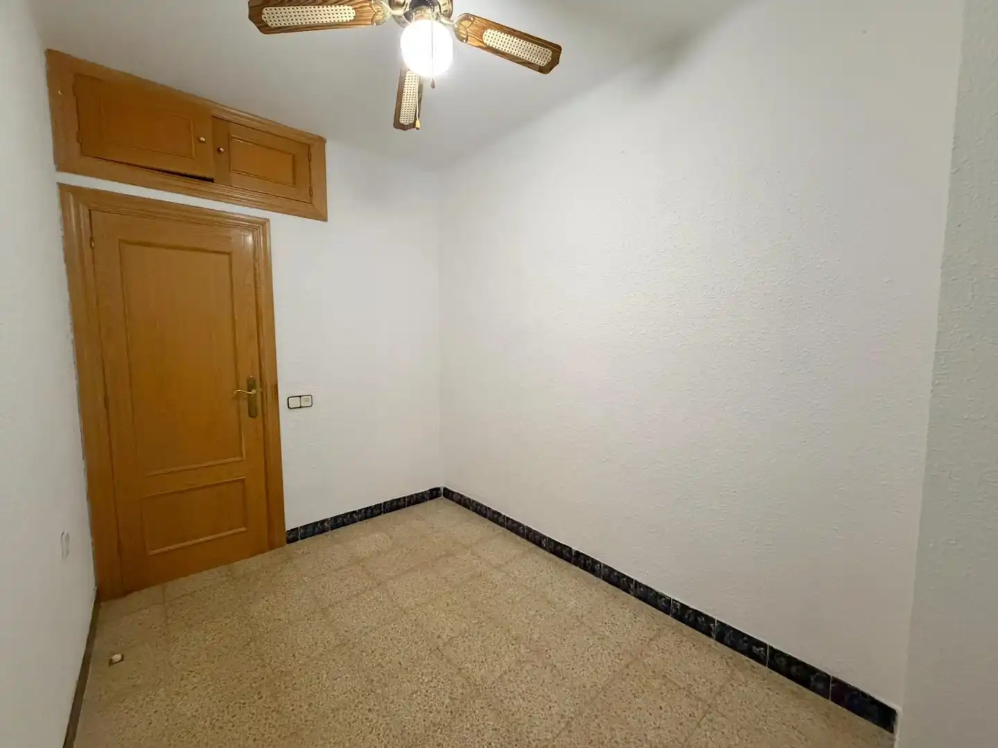 Schlafzimmer von Wohnung zum Verkauf in L'Hospitalet de Llobregat mit Balkon