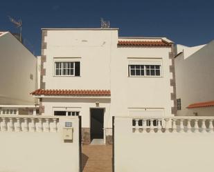 Vista exterior de Casa o xalet en venda en Los Silos amb Terrassa