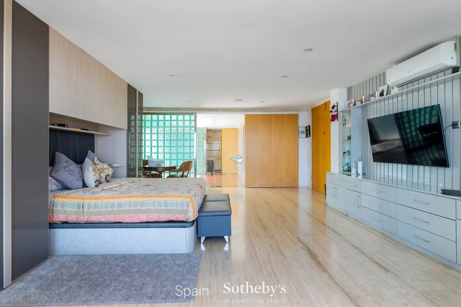 Habitación de Casa o chalet en venta en Badalona con Aire acondicionado, Calefacción y Jardín privado
