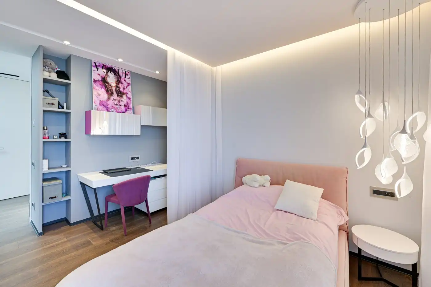 Schlafzimmer von Haus oder Chalet zum Verkauf in Lloret de Mar mit Klimaanlage, Heizung und Privatgarten