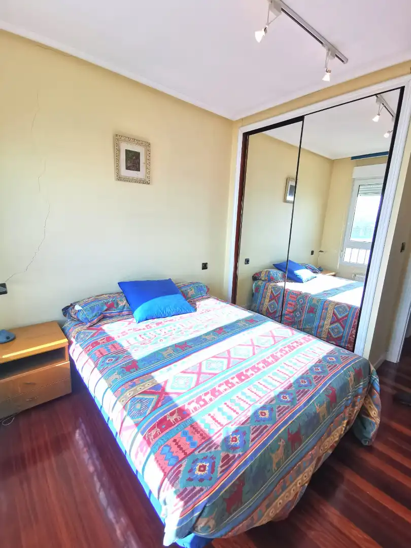 Habitación de Piso en venta en Castro-Urdiales con Calefacción, Terraza y Amueblado