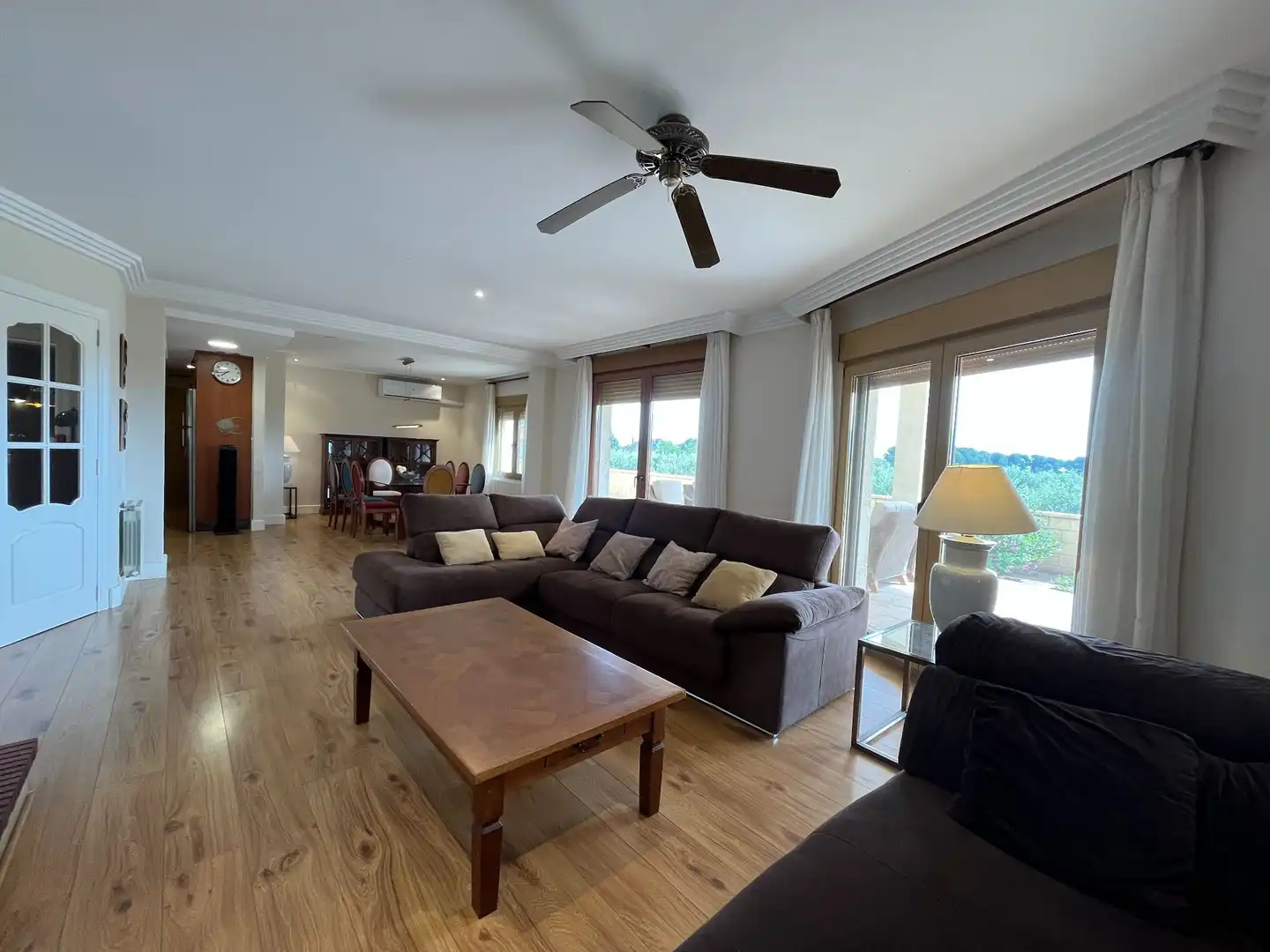 Sala d'estar de Casa o xalet en venda en Ontinyent amb Aire condicionat, Calefacció i Jardí privat