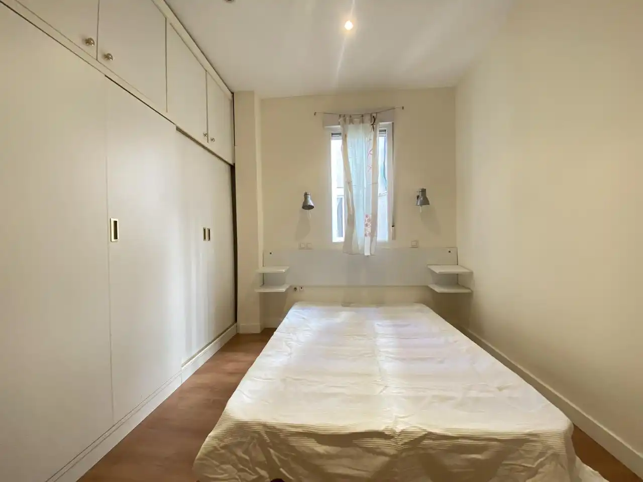 Habitación de Piso de alquiler en Madrid con Aire acondicionado, Calefacción y Amueblado