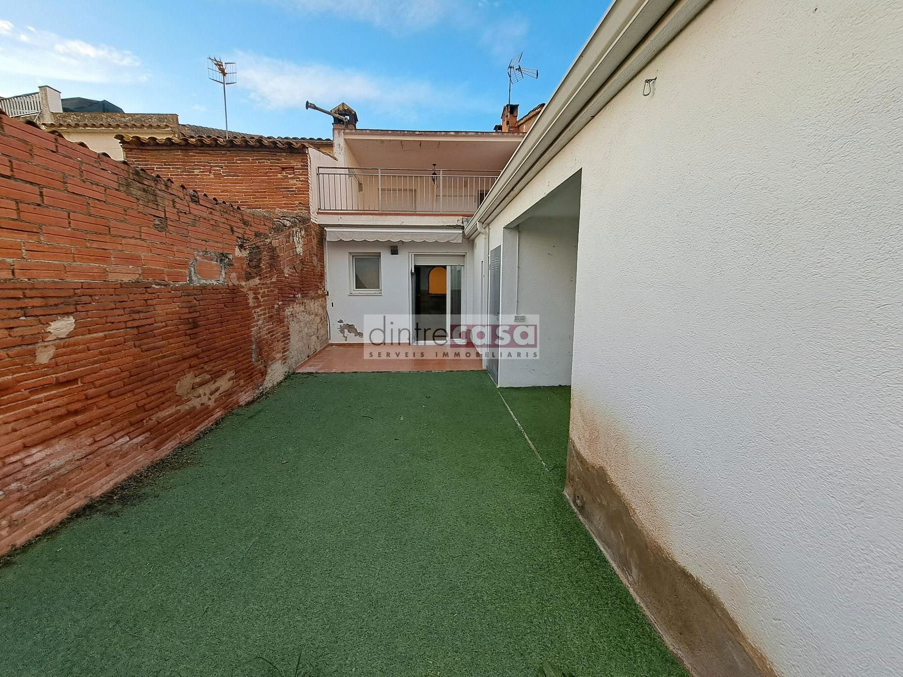 Terrace of Single-family semi-detached for sale in Tordera  with Air Conditioner, Heating and Private garden