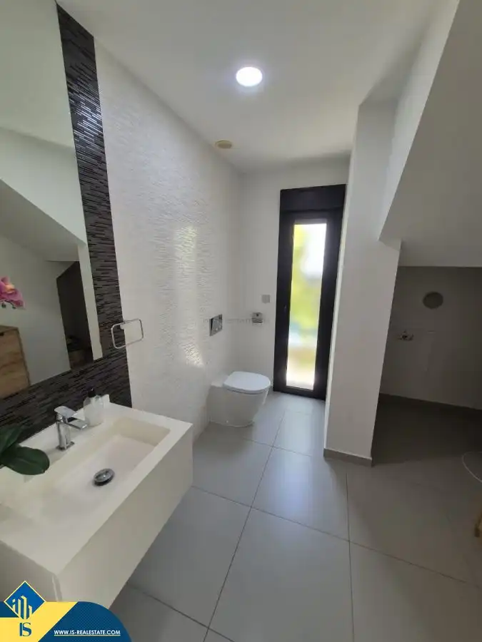 Bany de Casa o xalet en venda en Rojales amb Jardí privat, Terrassa i Moblat