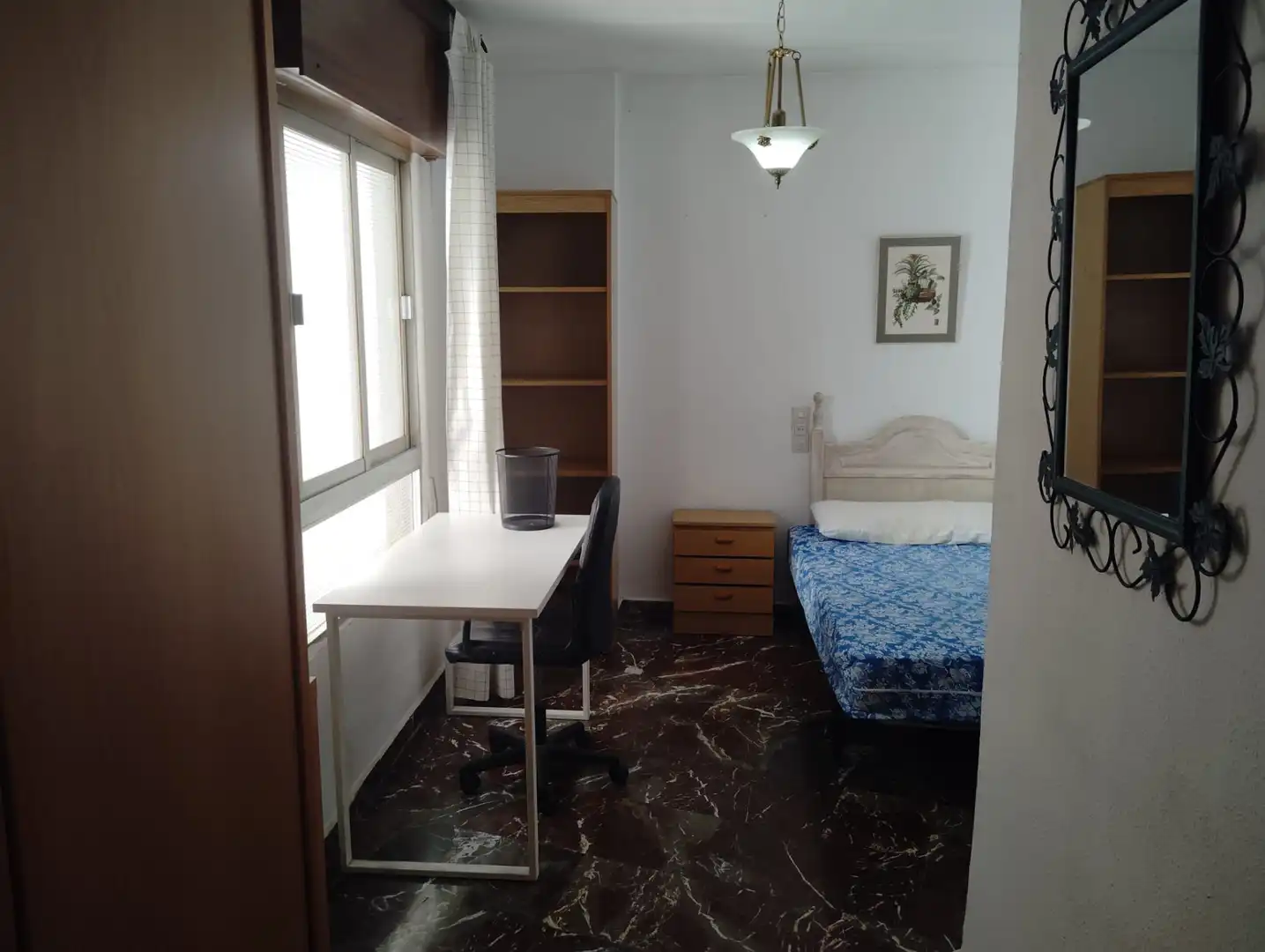Habitación de Piso de alquiler en Granada con Calefacción, Amueblado y Horno
