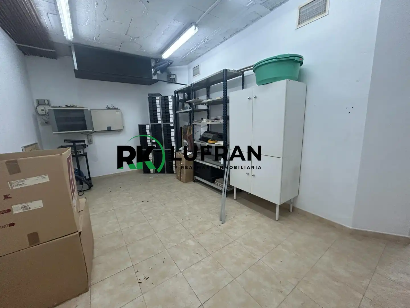 Local comercial en venda a Centro, imagen 25