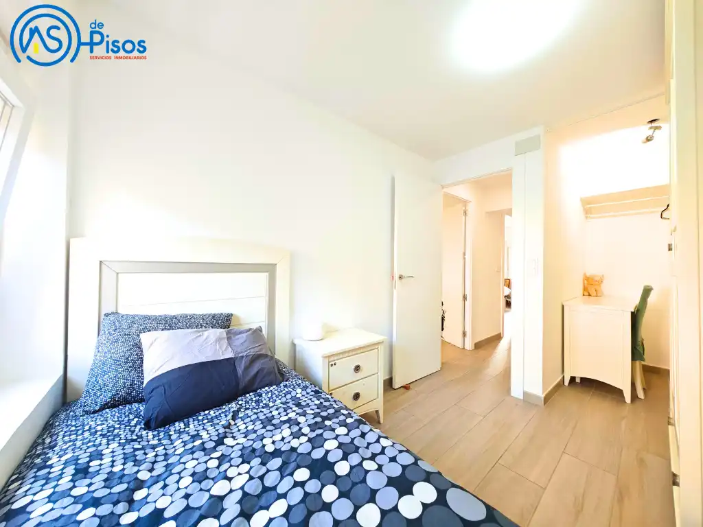 Bedroom of Flat for rent in Zaragoza  with Air Conditioner, Heating and Parquet flooring
