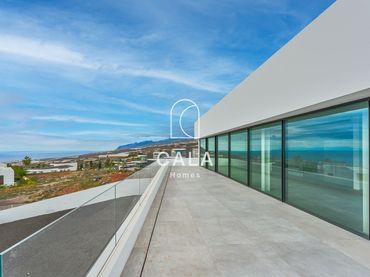 Villa con piscina in vendita a Josefina de la Torre